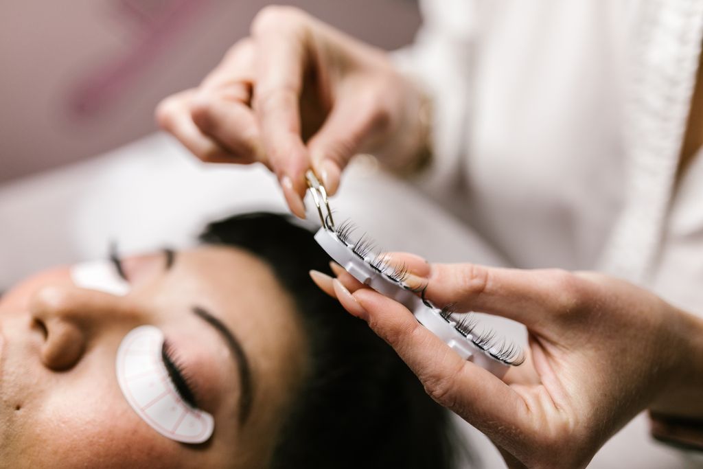 Volume Lash Extensions